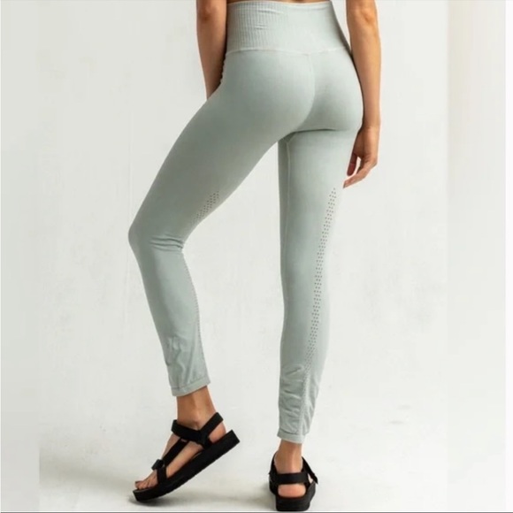 Free People Good Karma Leggings - NWT - Picture 4 of 5